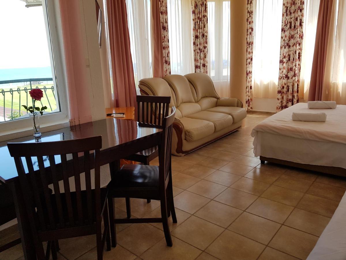Hotel Sunny Island Obzor Esterno foto