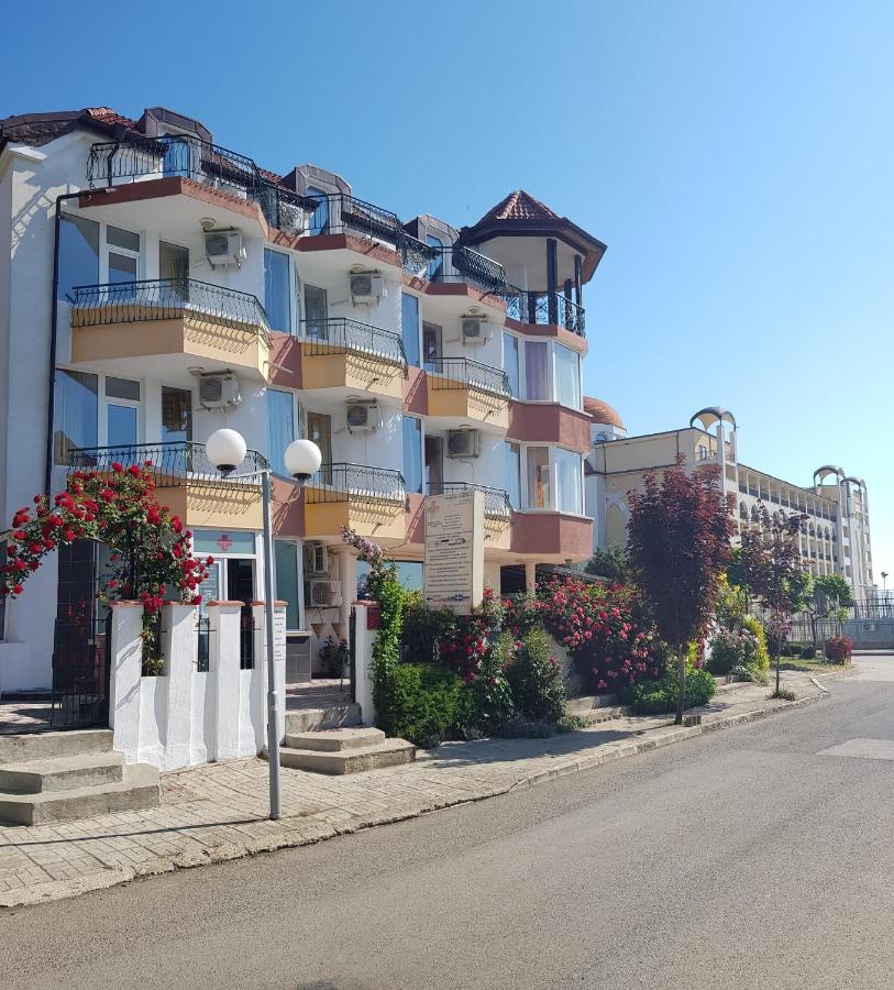 Hotel Sunny Island Obzor Esterno foto