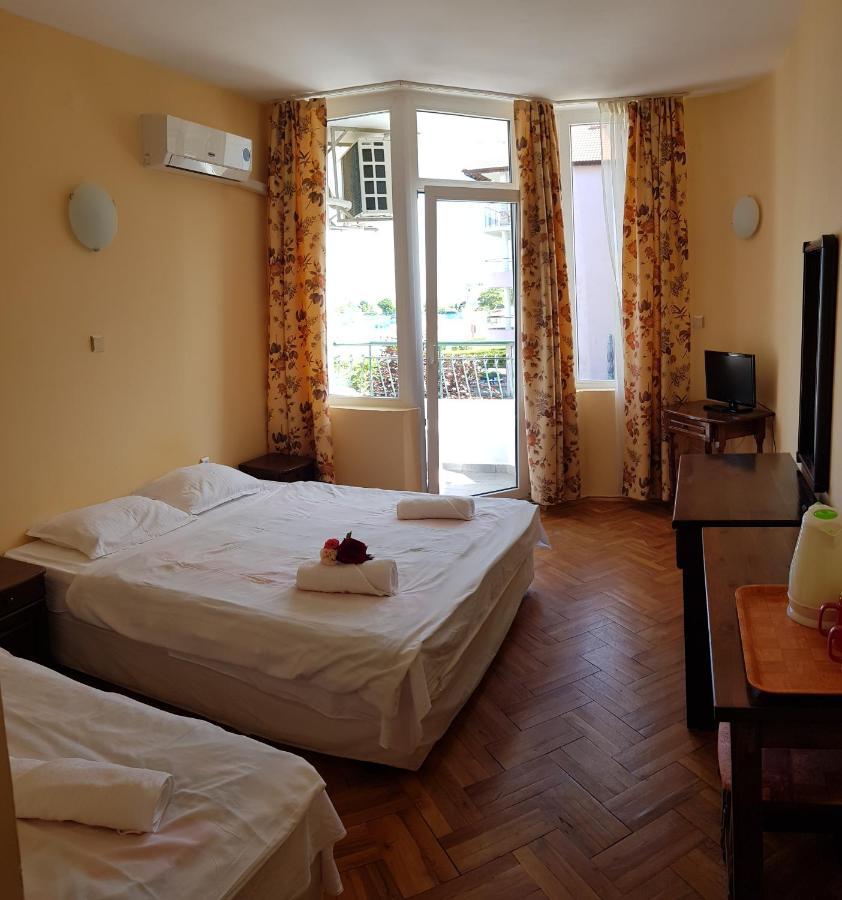 Hotel Sunny Island Obzor Esterno foto
