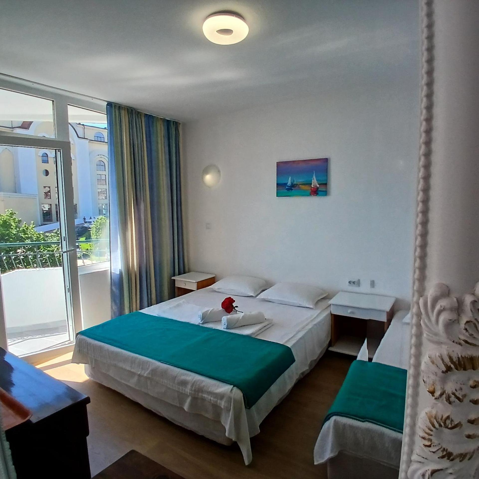 Hotel Sunny Island Obzor Esterno foto