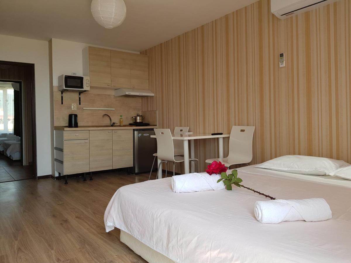 Hotel Sunny Island Obzor Esterno foto