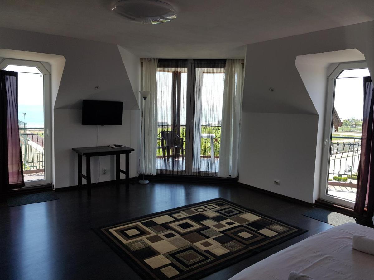Hotel Sunny Island Obzor Esterno foto